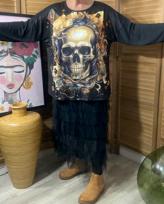 Top ample noir manches longues Poker Skulls Face du 40 au 52