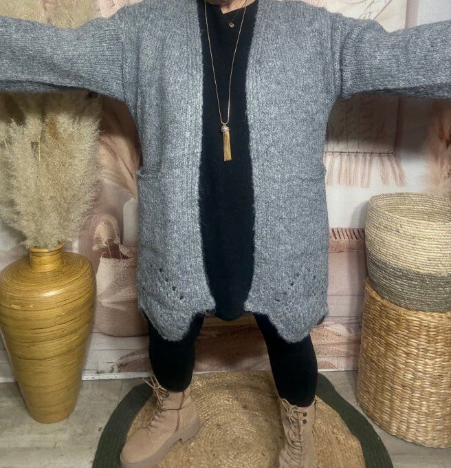 Gilet long SANS LAINE gris perle chiné  asymétrique maille ajourée fantaisie du 38 au 46 et même + 
