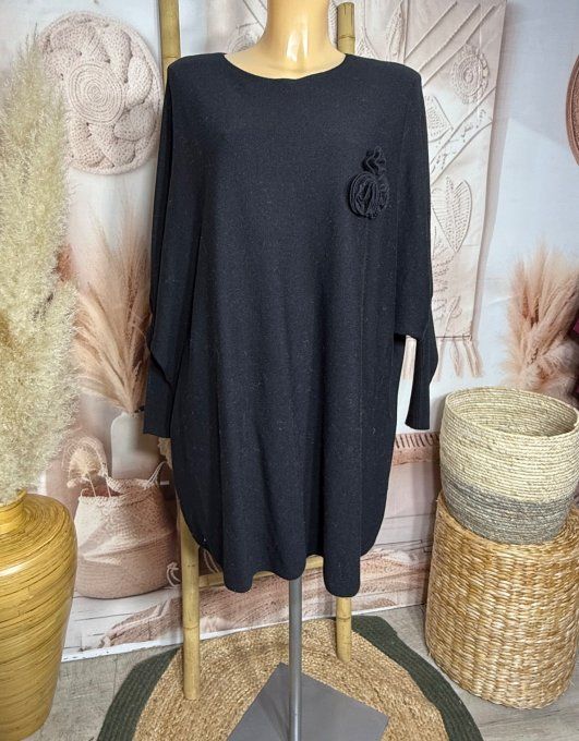 Robe-pull noire SANS LAINE ou maxi-pull oversize 3 fleurs du 42 au 52/54