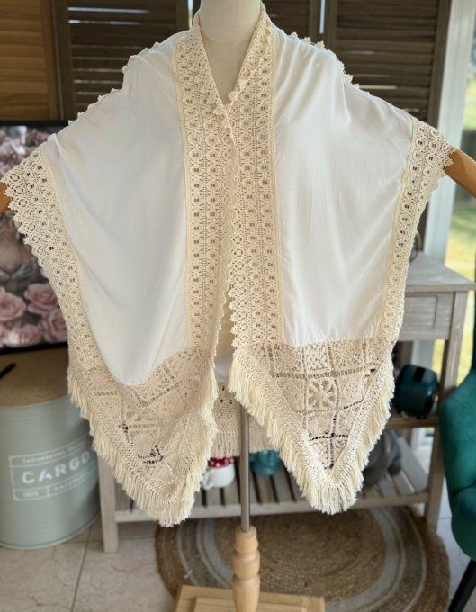 Gilet ample long beige broderie anglaise fleurs et franges du 40 au 50/52
