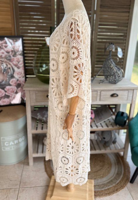 Robe mi-longue broderie crochet beige Bohème Chic du 40 au 50 