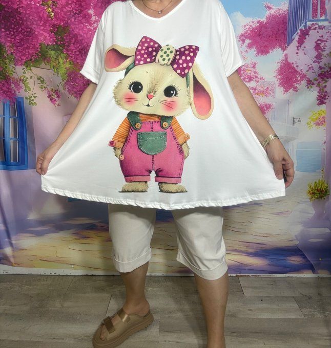 Tee-shirt trapèze écru manches courtes Col V L'adorable petit Lapin du 42 au 56  