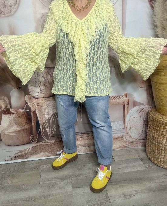 Blouse trapèze col jabot dentelle jaune pastel manches pagodes confort +++  du 40 au 50/52
