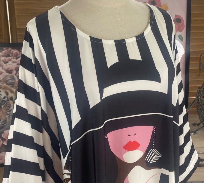 Tunique trapèze oversize manches courtes La Femme au maillot rayé du 42 au 56/58 et même +   