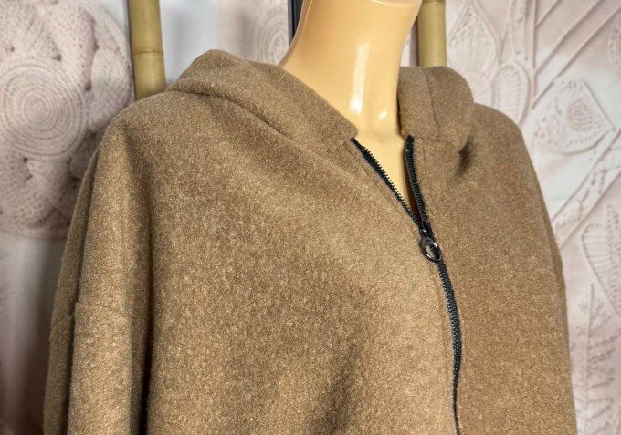 Blouson boule court à capuche laine camel douceur +++ du 40 au 50/52 et même +