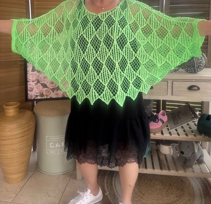 Pull d'été ample maille crochet broderie losanges vert fluo du 40 au 50 