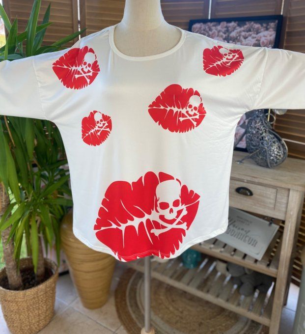 Top fin ample blanc In love with Skulls du 40 au 50/52