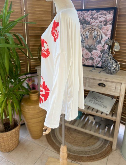Top fin ample blanc In love with Skulls du 40 au 50/52