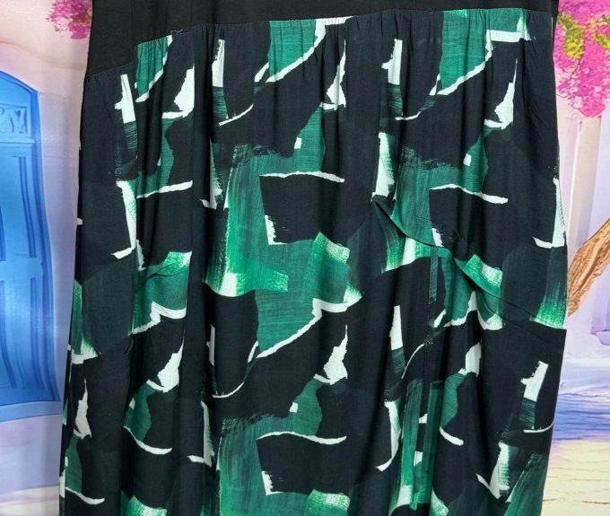 Robe trapèze mi-longue coton noir viscose vert émeraude Fly Out douceur +++ du 38 au 50