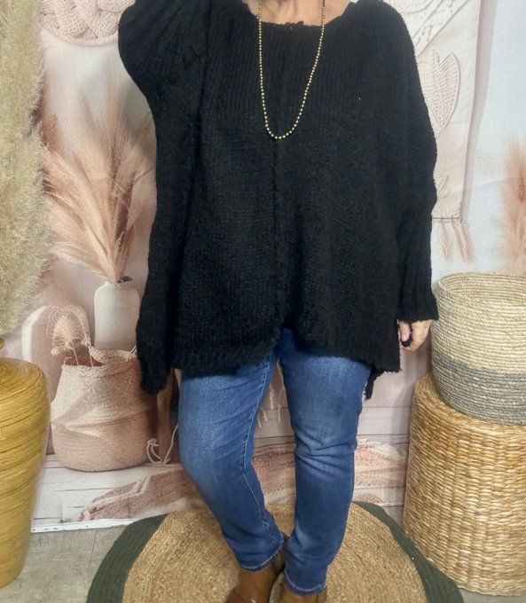 pull asymétrique oversize sans laine noir col V douceur +++ du 42 au 56/58 