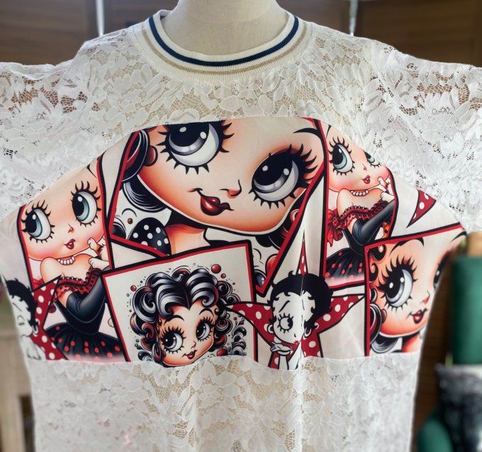 Tunique ample dentelle blanche Pretty Betty Boop du 40 au 50/52   