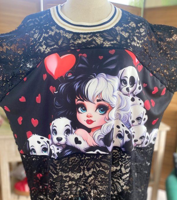 Tunique ample dentelle noire Cruella et les Dalmatiens du 40 au 50/52 