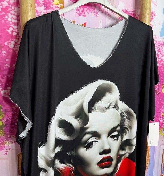Robe droite oversize ou maxi-tunique lycra noir Marylin Monroe à la robe rouge du 40 au 52  
