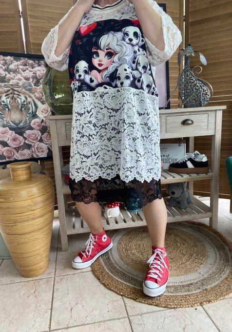 Tunique ample dentelle blanche Cruella et les Dalmatiens du 40 au 50/52  