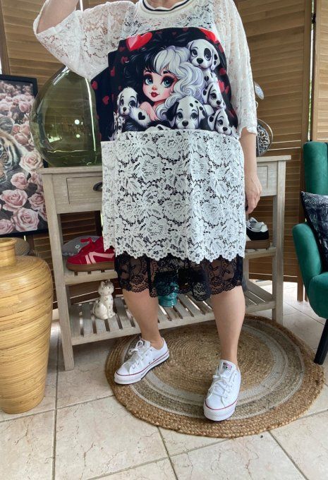 Tunique ample dentelle blanche Cruella et les Dalmatiens du 40 au 50/52  