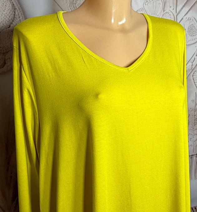 Top trapèze Jaune Citron manches longues col V collection Les Basiques du Dressing du 40 au 54