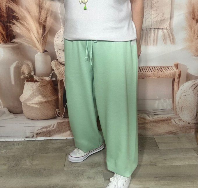 Pantalon coupe "Aladin" vert Menthe cuisses bouffantes bas élastiqué confort +++ du 40 au 50/52