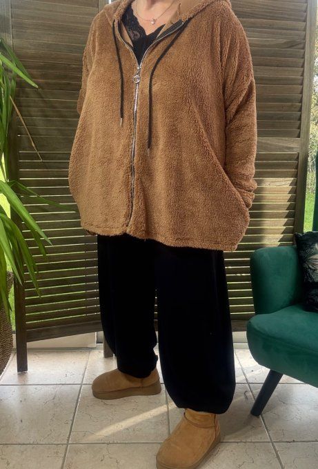 Gilet à capuche peluche Pilou-Pilou Camel douceur +++ du 40 au 54/56 et même +