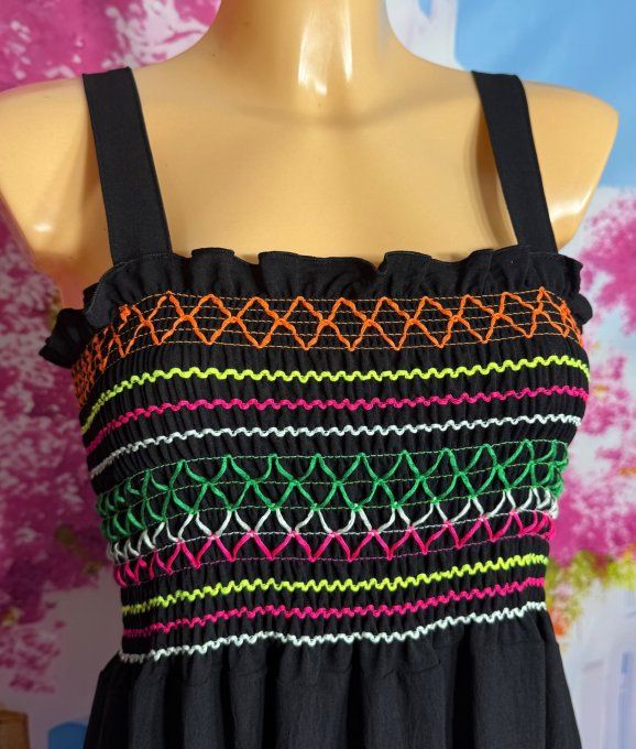 Robe longue à bretelles noire poitrine smockée fils multicolores confort +++ du 38 au 50/52 
