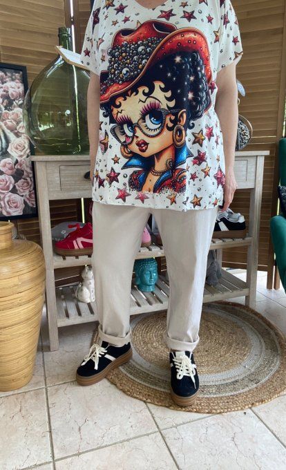 Top fin ample crème étoiles Betty Boop Country Girl du 40 au 52 