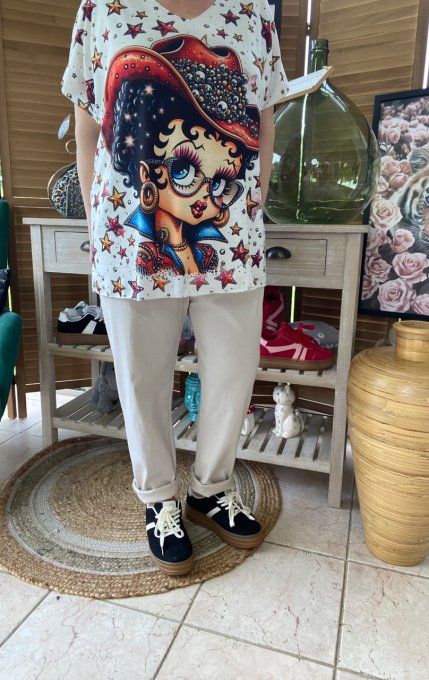 Top fin ample crème étoiles Betty Boop Country Girl du 40 au 52 