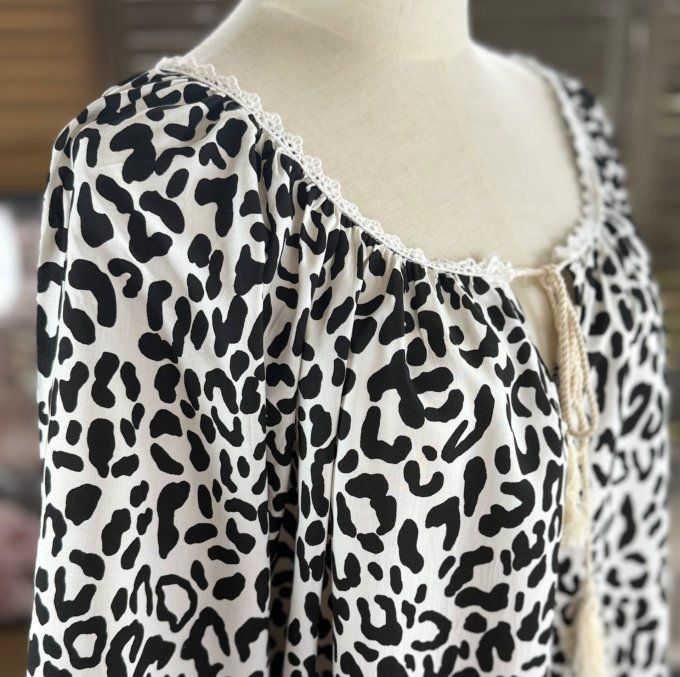 Blouse trapèze manches pagodes oversize animal noir du 40 au 52  