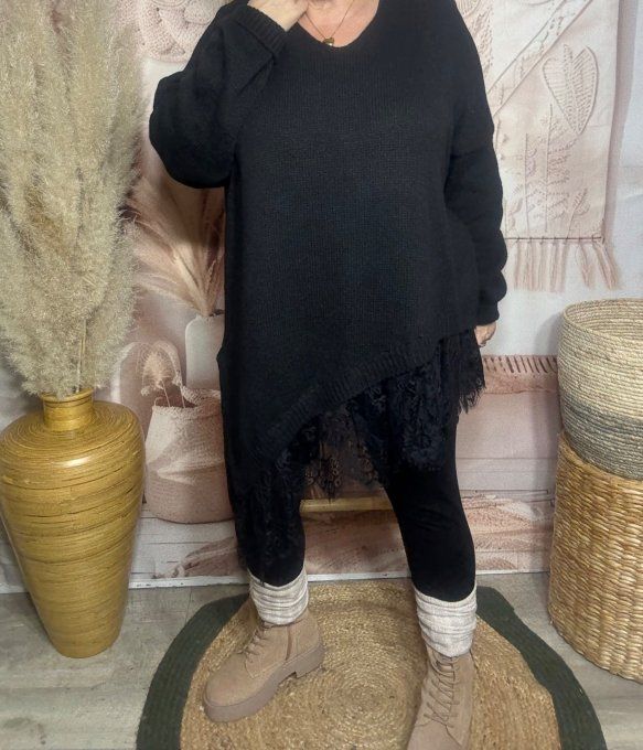 pull asymétrique long noir col V et dentelle assortie douceur +++ du 40 au 54/56 