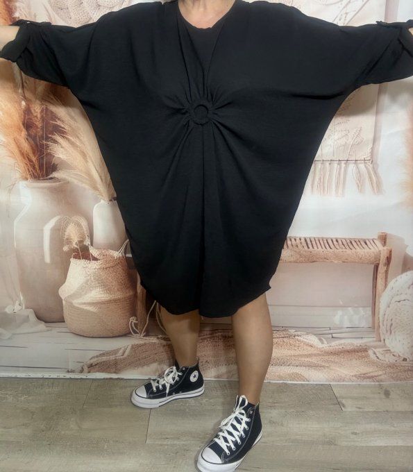 Robe papillon oversize drapée noire manches réglables du 40 au 52