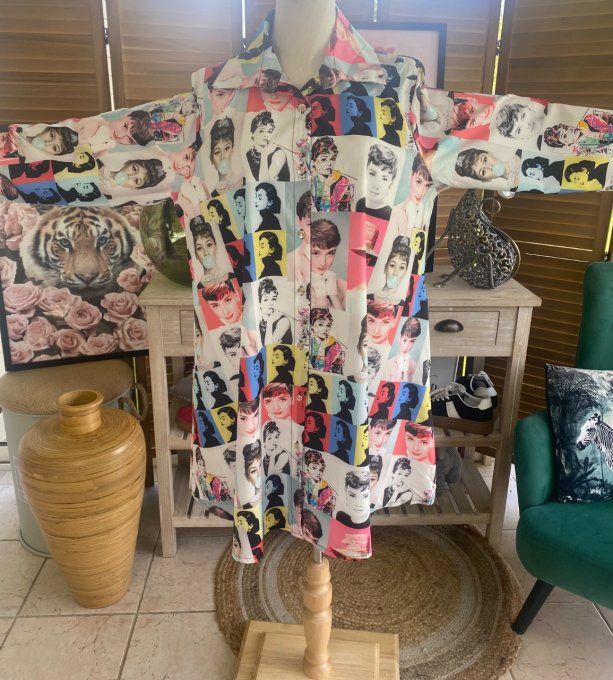 Chemise longue trapèze Portraits d'Audrey Hepburn du 38 au 46 (et même + si portée ouverte) 
