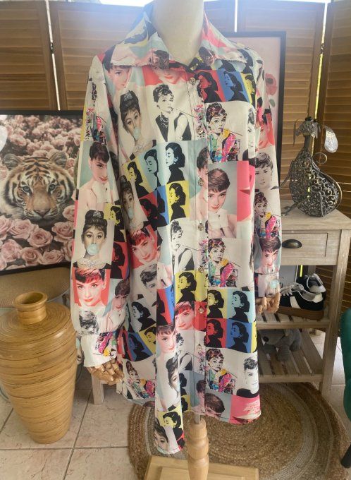 Chemise longue trapèze Portraits d'Audrey Hepburn du 38 au 46 (et même + si portée ouverte) 