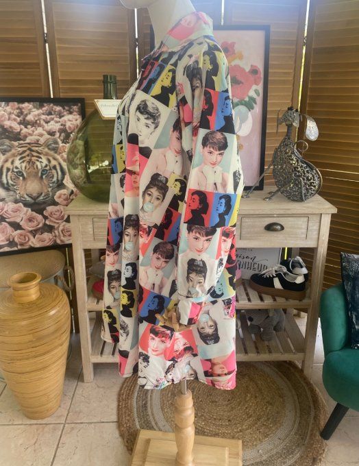 Chemise longue trapèze Portraits d'Audrey Hepburn du 38 au 46 (et même + si portée ouverte) 