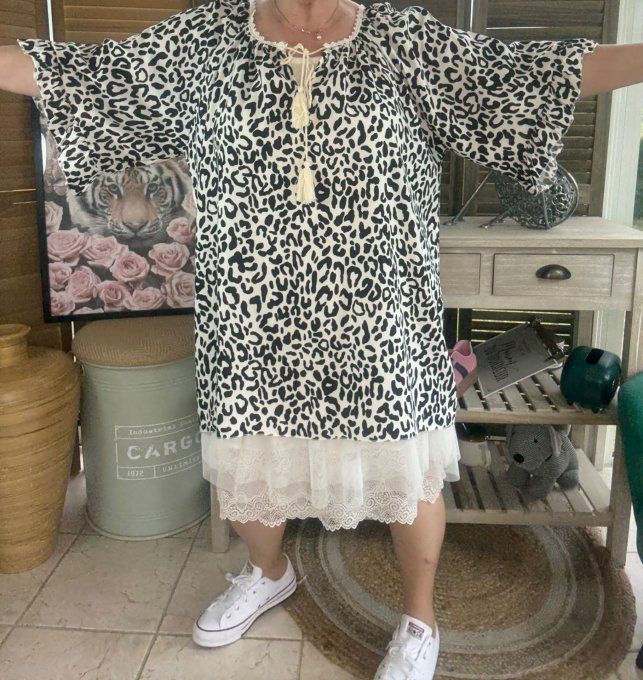 Blouse trapèze manches pagodes oversize animal noir du 40 au 52  