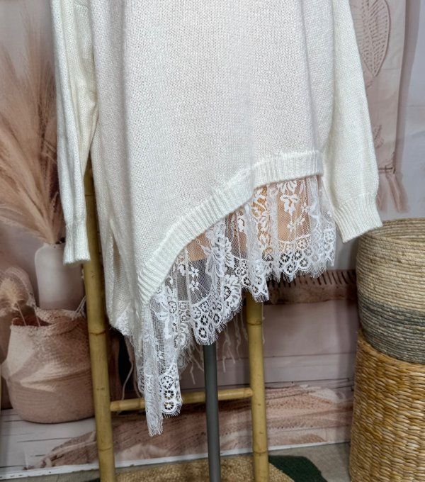pull asymétrique long écru col V et dentelle assortie douceur +++ du 40 au 54/56 