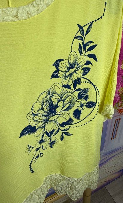 Tunique oversize jaune pastel dentelle assortie Fleurs marines strass argentés du 42 au 56/58