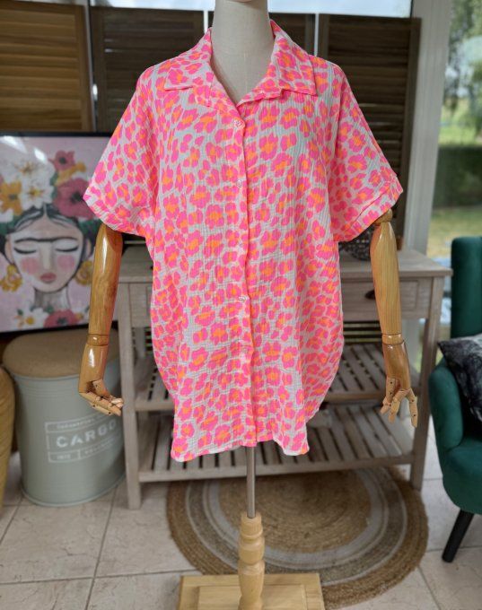 Chemise ample gaze de coton Léopard rose & orange Fluo du 38 au 48 et même + si portée ouverte