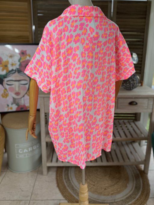 Chemise ample gaze de coton Léopard rose & orange Fluo du 38 au 48 et même + si portée ouverte