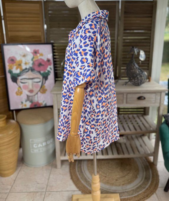 Chemise ample gaze de coton Léopard bleu royal & orange Fluo du 38 au 48 et même + si portée ouverte