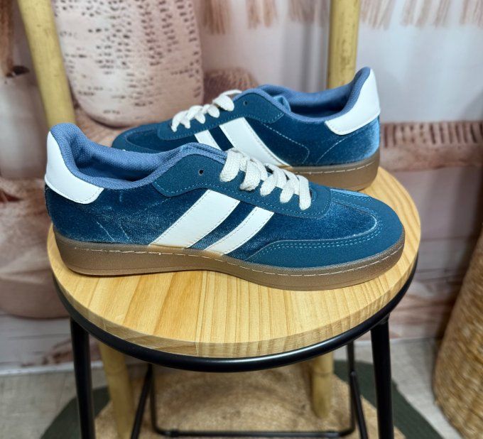 Baskets à lacets velours ras bleu inspi confort ++++ 