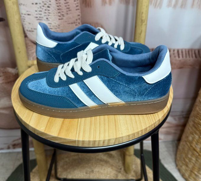 Baskets à lacets velours ras bleu inspi confort ++++ 