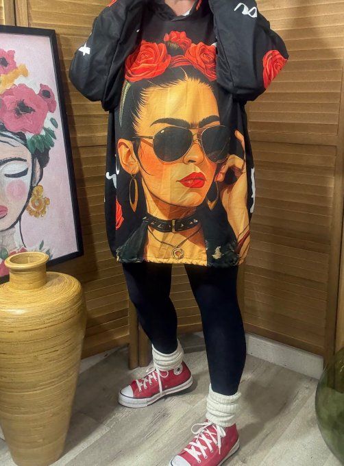 Sweat fin à capuche long noir Frida Kahlo du 40 au 52/54