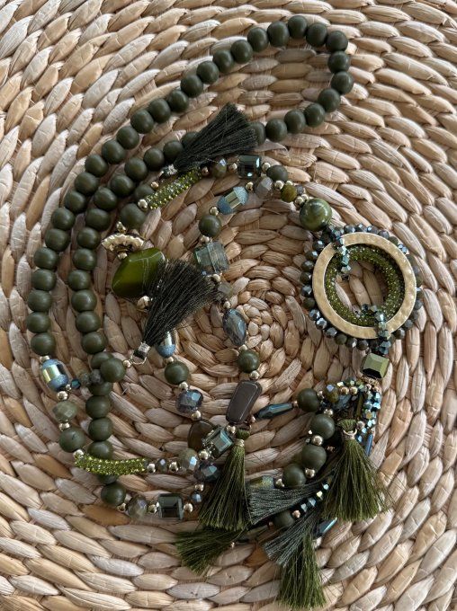 Sautoir camaïeu de verts & kaki perles verre pendentif rond qualité +++