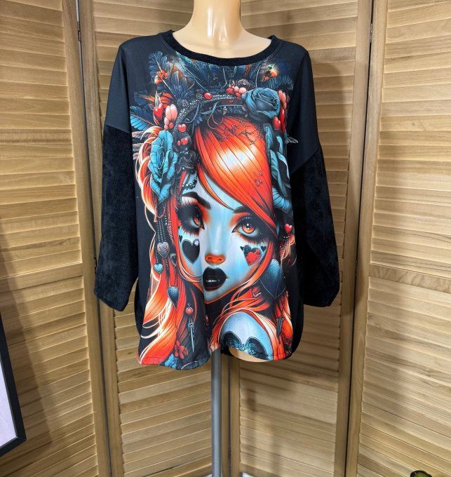 Sweat satiné et velours noir The Pretty Tattoo Girl & Black Roses du 40 au 50 