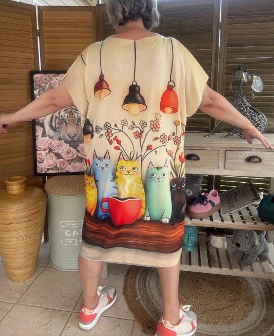 Robe courte ou tunique longue multicolore L'adorable Famille Chats du 42 au 52  