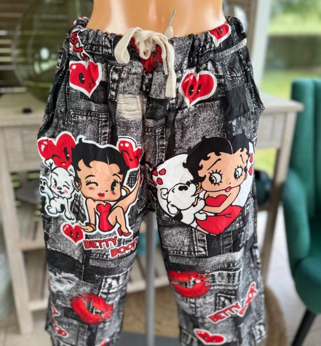 pantacourt (dit magique) effet jeans noir délavé Betty Boop in Love du 40 au 50/52  