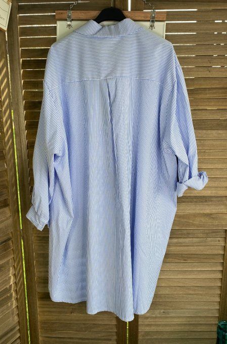 Chemise longue oversize fines rayures bleu clair et blanc confort +++ du 42 au 52