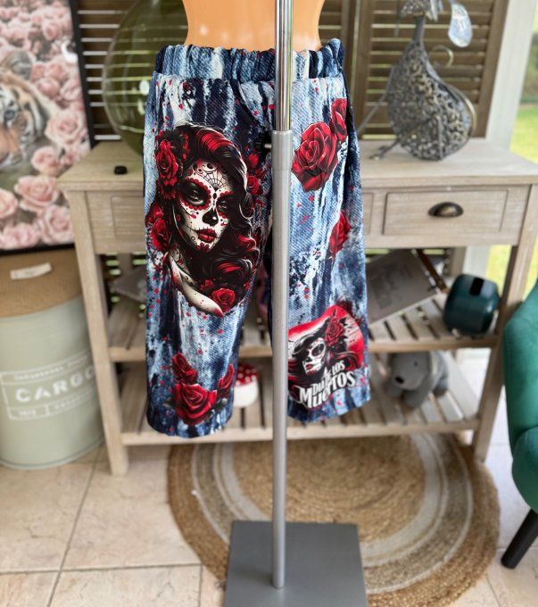 pantacourt (dit magique) effet jeans bleu délavé Skulls Catarina Tattoo Girl du 40 au 50/52 