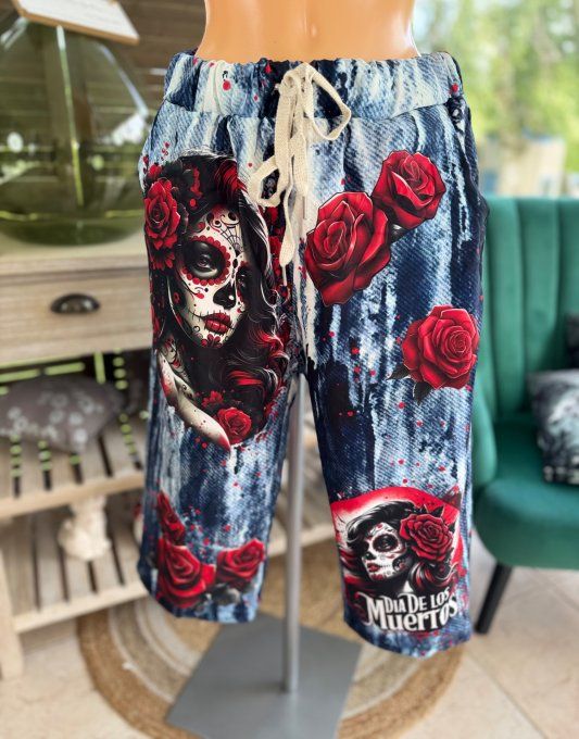 pantacourt (dit magique) effet jeans bleu délavé Skulls Catarina Tattoo Girl du 40 au 50/52 