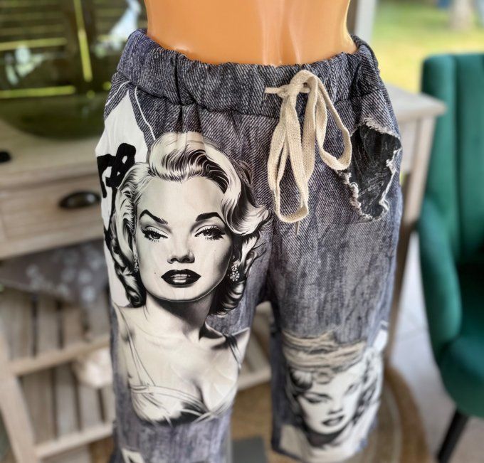 pantacourt (dit magique) effet jeans bleu grisé délavé Marylin Monroe du 40 au 50/52  