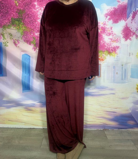 Pyjama ou ensemble "cocooning" velours ras Grenat Douceur ++++ du 40 au 52