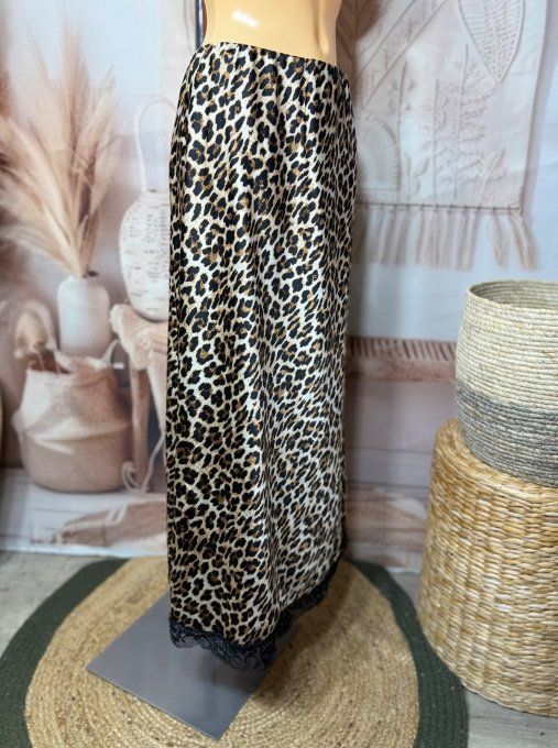 Jupe longue ample satinée Léopard camel et dentelle noire du 40 au 48